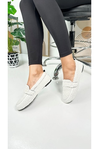 Günlük Kadın Loafer Peluş Astarlı Oval Burunlu Alçak Desenli Tabanlı Ayakkabı 375 Beyaz