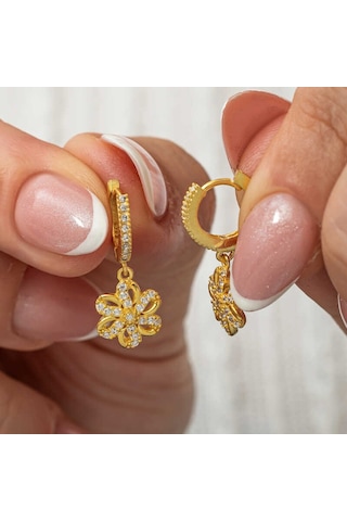 Gümüş Sallantılı Gold Çiçek Kadın Küpe