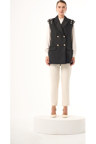 Kol Boncuklu Siyah Yelek 001