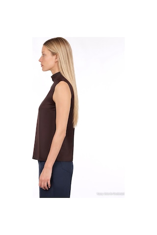 Yargıcı Regular Yarım Balıkçı Yaka Kolsuz Bluz 26kkbl6005v 003 Kahverengi