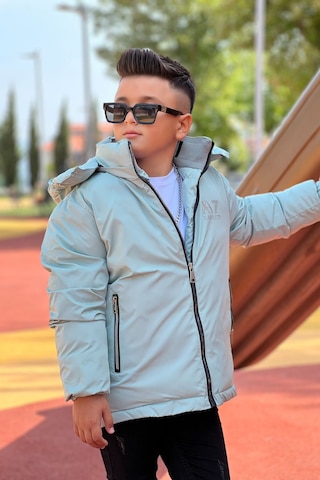 Erkek Çocuk Çıkarılabilir Kapüşonlu Baskılı Yakası Detaylı Kışlık Mont Km3501 Mint