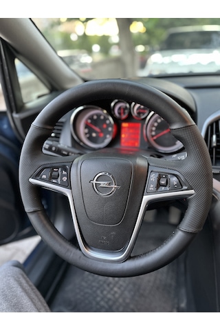 Opel Insignia Araca Özel Direksiyon Kılıfı Bombeli Direksiyonlar