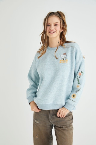 Hello Kitty Lisanslı Baskılı Kalın Oversize Fit Sweatshirt Renkli