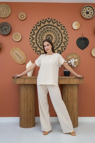 Sensuelle Bej T-shirt Ve Pantolon Takım Bej