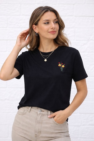 Yubistitch Tshirt Nakış İşlemeli 3d Çiçek-kalın- Siyah Yubistitch Tshirt Nakış İşlemeli 3d Çiçek-kalın- Siyah