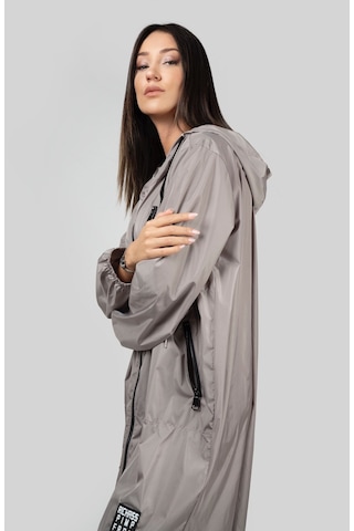 Pua Fashion Vizon Kapşonlu Uzun Yağmurluk 001