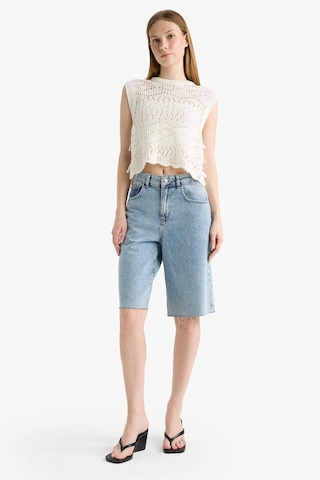 Defacto Coool Slim Fit Dar Kesim Bisiklet Yaka Yan Bağcıklı Kroşe Süveter F4008ax25smwt32 Beyaz