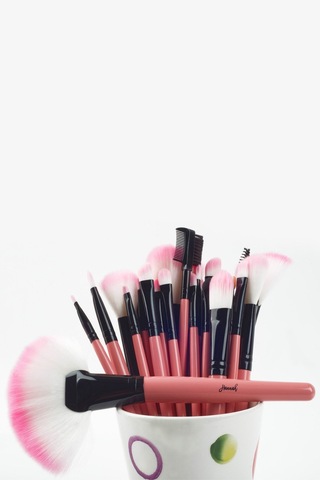 Hannah Bağcıklı Çantalı Makyaj Fırça Seti Pembe 32'li