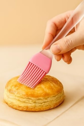 Çok Amaçlı Pasta Süsleme Seti 9 Parça 5 Duy Krema Torbası Adaptörü Spatula Silikon Fırça İle Kek Cupcake Kurabiye Dekorasyon Malzemeleri Profesyonel Pastacılık Seti Açık Bej
