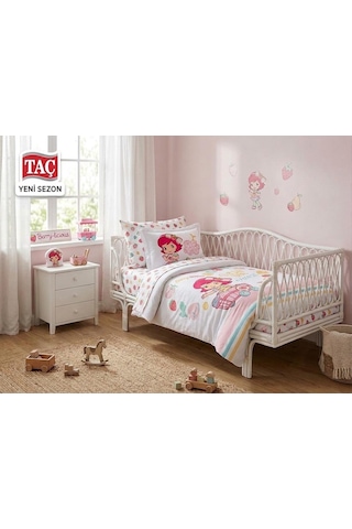 Taç Çilek Kız Bebek Pike Takımı 4 Parça