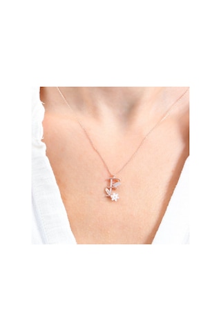 Işıltılı Manolya Çiçeği E Harfi Rose Renk Gümüş Harfli Kolye