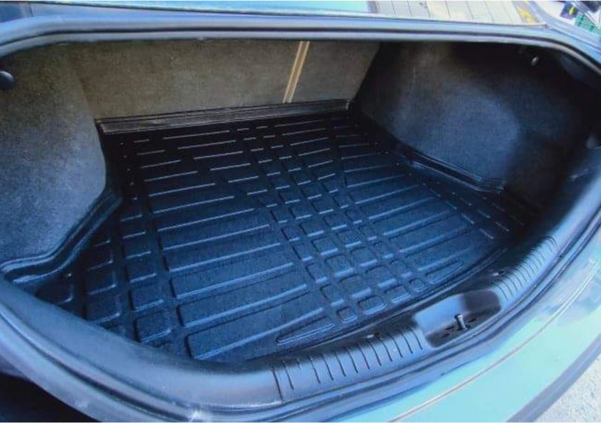 Ford Mondeo Mk3 2001-2007 Araca Özel Üretim Bagaj Havuzu A+