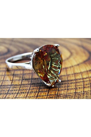 Zultanit Büyük Damla Taşlı Gümüş Kadın Yüzük