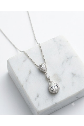 Kadın Sallantılı Moissanite Taşlı Gümüş Kolye