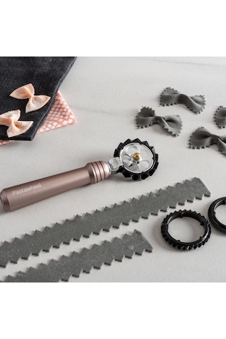 Marcato Pastawheel Makarna Hamuru Kesme Çarkı Pastel Pembe Renk