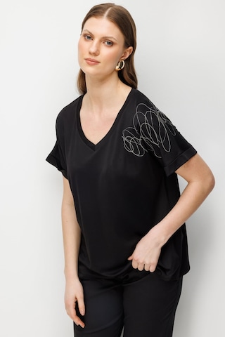 On Kadın Büyük Beden Tek Omzu Zincirli V Yaka T-shirt 71368 Siyah