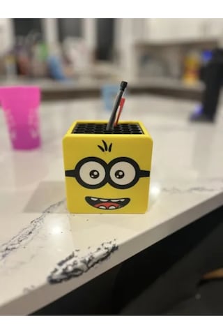Minion Temalı Kalemlik Eğlenceli Masa Üstü Düzenleyici