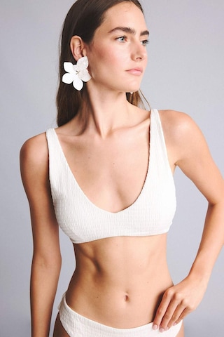 Defacto Regular Fıt Kırışık Dokulu Kumaş Kapalı Beyaz Bikini Üstü G3996ax26smwt16 Beyaz-wt16