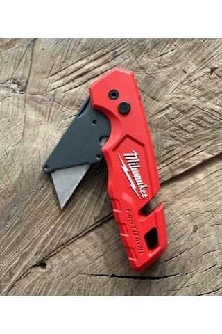Milwaukee Pro Metal Döküm Katlanır Maket Bıçağı Fastback Compact 17cm