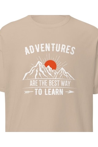 Wildstyle Adventures Are The Best Way To Learn Baskılı Kamp Doğa Unisex Pamuklu Tişört Camel