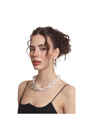 Kadın Kalın Zincir Formlu Beyaz &gümüş Renk Akrilik Tasarım Kolye &küpe Seti Beyaz