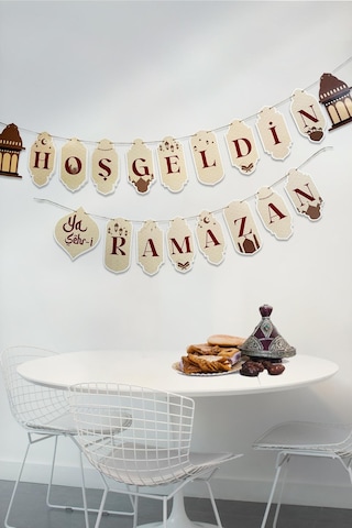 Hoşgeldin Ya Şehr-i Ramazan Flama Duvar Süsü Ramazan Süsü Hasır İp İle Gönderilmektedir Karışık Renkli