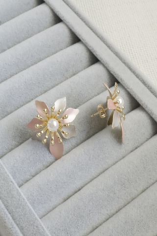 Kadın Küpe Kararmaz 14k Renk Vip Seri Pastel İnci Çiçek 3cm Küpe Altın