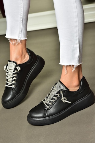 Fox Shoes P602001709 Siyah Taşlı Bağcıklı Kadın Spor Ayakkabı Sneakers Siyah-suni Deri