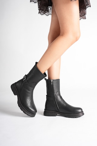 Analin Shoes Kadın Hakiki Deri Kemer Detaylı Günlük Bot Siyah