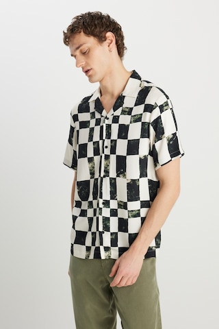 Wrangler Relaxed Fit Geniş Kesim Desenli Viskon Gömlek Multi