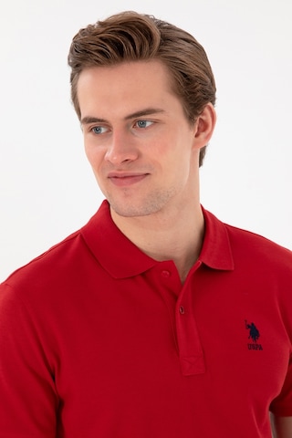 U.S. Polo Assn. Erkek Slim Fit Polo Yaka Kırmızı Basic Tişört 50298041-VR171