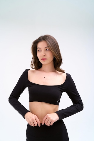 Normal People Sora - Uzun Kollu Toparlayıcı Crop/ Şeftali Dokulu Peach Skin Kumaş Siyah