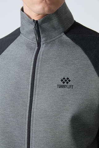 Tommy Life Çağla Siyah Dik Yaka Çift Renk Rahat Form Klasik Paça Erkek Eşofman Takımı - 85113 Yeşil - Siyah