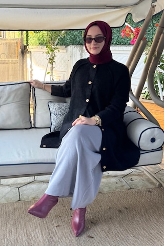 Rabia Şamlı Sedef Angora Triko Hırka Siyah Normal