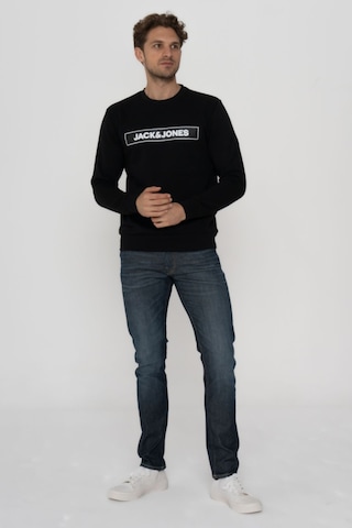 Jack & Jones Erkek Gögüs Logo Baskili Sweatshirt - Minder 12193076 Black Siyah
