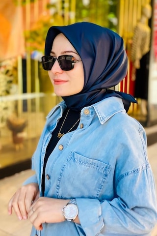 BELLİ Düz Fon İpek Twill Eşarp 4053 Lacivert - 02 BELLİ Düz Fon İpek Twill Eşarp 4053 Lacivert - 02