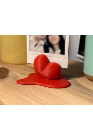 Buradabulabilirsin 3d Baskı Eriyen Kalp Fotoğraf Tutucu Anlık Fotoğraf Standı Kalp Formlu Masaüstü Fotoğraf Tutacağı Kırmızı Bbz