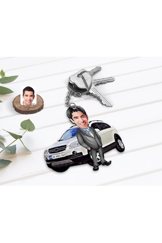 Kişiye Özel Bay Chevrolet Captiva Figürlü Plakalı Ahşap Karikatür