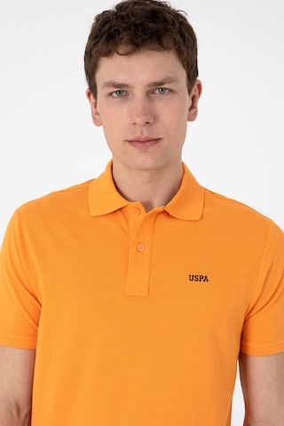 U.S. Polo Assn. Erkek Regular Fit Polo Yaka Turuncu Basic Tişört 50306007-VR051