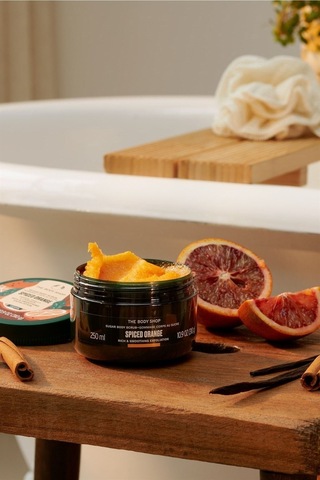 The Body Shop Spiced Orange Vücut Peelingi 250ml