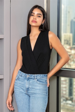 Türen Kruvaze Yaka Kolsuz Çıtçıtlı Body 3502/siyah Siyah