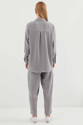 Gabria Keten Ön Düğmeli Takım Gri