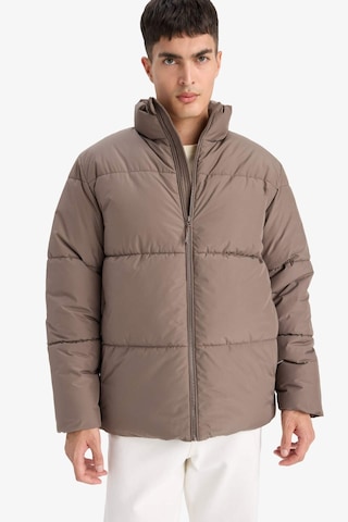 Defacto Su İtici Regular Fit Dik Yaka Peluş Astarlı Triko Manşetli Fermuarlı İç Cepli Mont E9250ax25wnbn571 Kahve-bn571