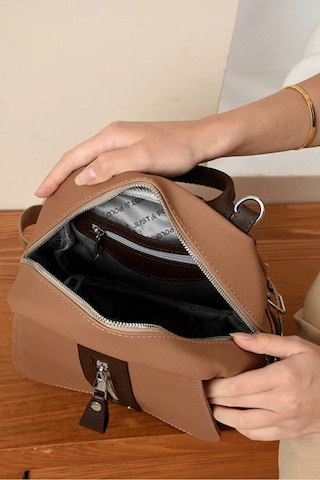Just Polo Günlük Kombinlere Uygun Kadın Orta Boy Ayarlanabilir Askılı Şık Lakost Sırt Çantası Shopper Vizon Kahve