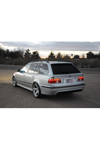 Bmw E39 Tourıng 5 Serisi Bagaj Havuzu Tam Uyum ve Koruma Siyah 3d
