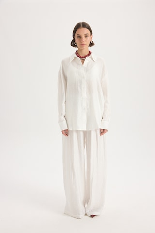 Mai Collection Mai Studios Co. Yovena Düğme Detay Ekru Oversize Gömlek ekru