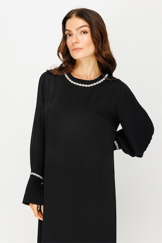 Kol Ağzı Plise Detaylı Şerit Taş İşli Elbise Siyah-siyah Siyah