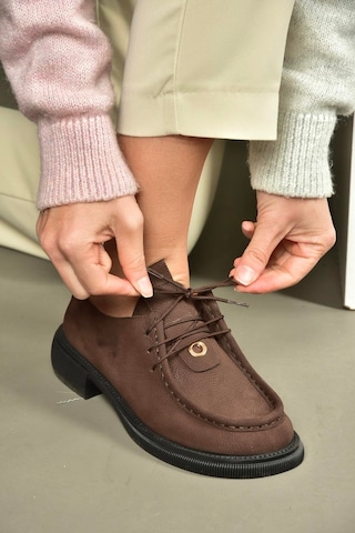 Fox Shoes V944085601 Kahverengi Hakiki Deri Nubuk Bağcıklı Günlük Kadın Ayakkabı Kahverengi