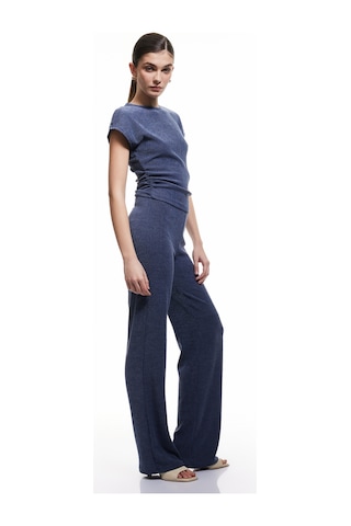 Koton Drape Detaylı Kısa Yarasa Kollu Bisiklet Yaka Slim Fit Dokulu Tişört Lacivert 5sak50156ek Lacivert