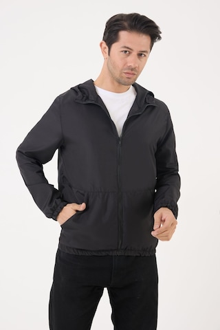 Erkek Siyah Kapüşonlu Su Ve Rüzgar Geçirmez Cepli İçi Astarlı Oversize Yağmurluk Siyah